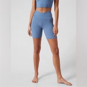 Athleta Elation 7” Crossover Rib Bike Shorts